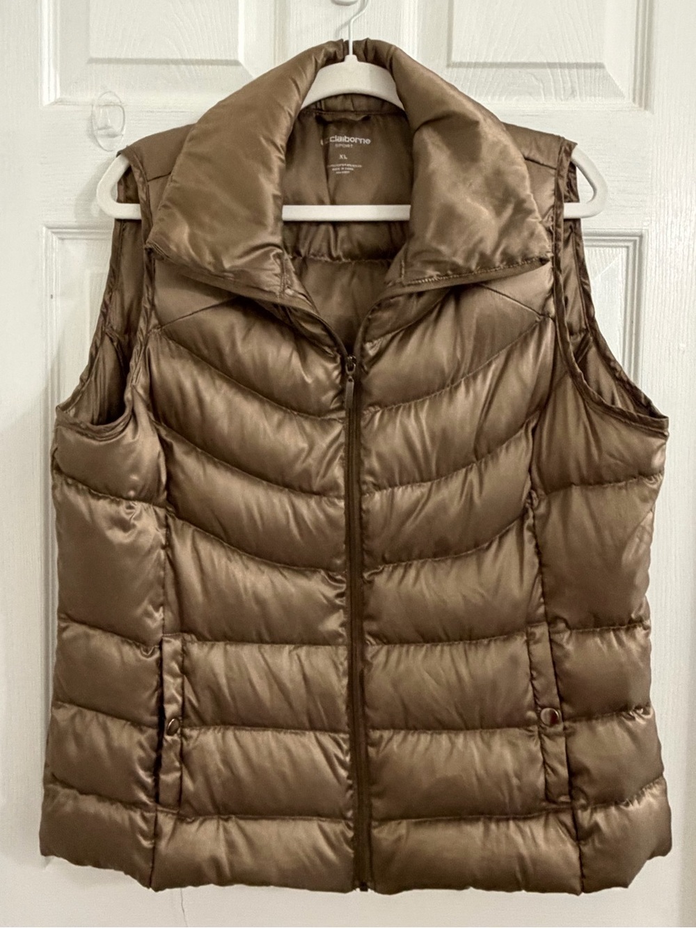 Liz Claiborne Metallic Bronze Quilted Puffer Vest. Size XL $10